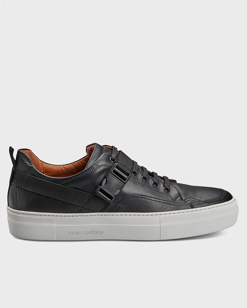 Softi Black Sneaker