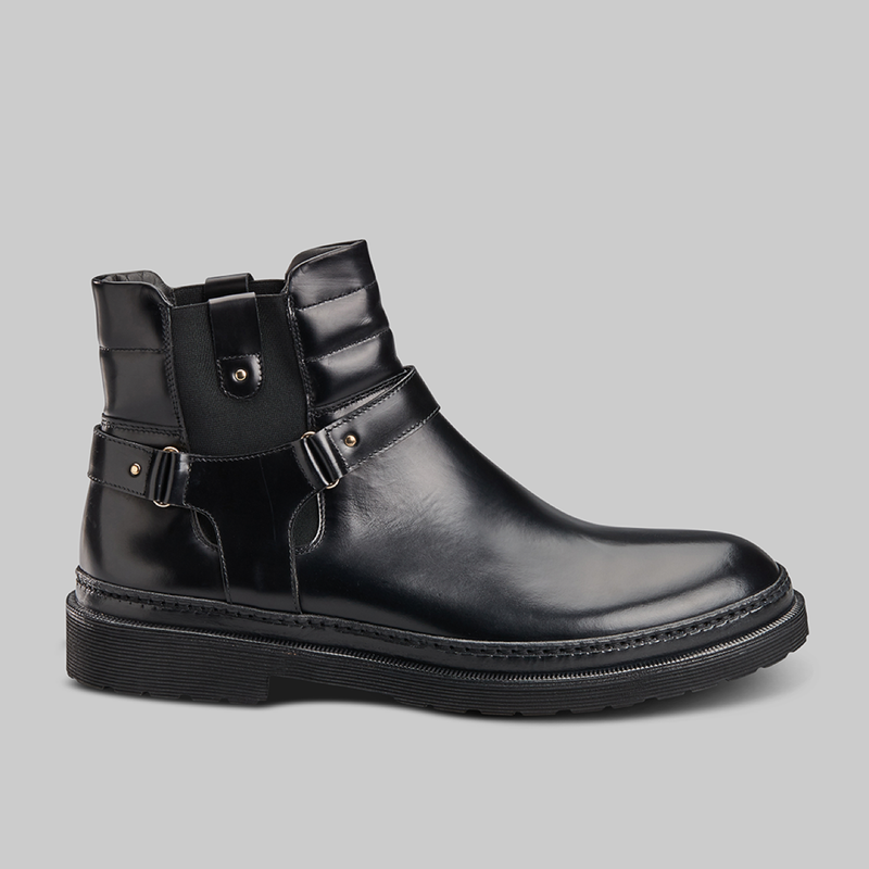 BLACK LEATHER CHELSEA BOOTS - official website - shoes and accessories 